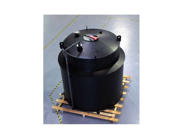 Storage tanks with conical bottom